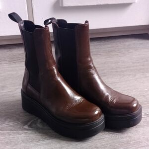 Leather Vagabond Boots